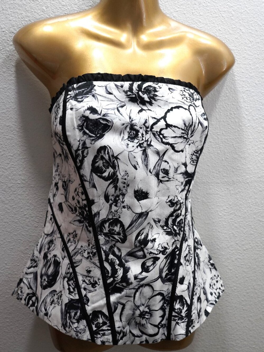 White House Black Market Black White floral Bustier  size 14